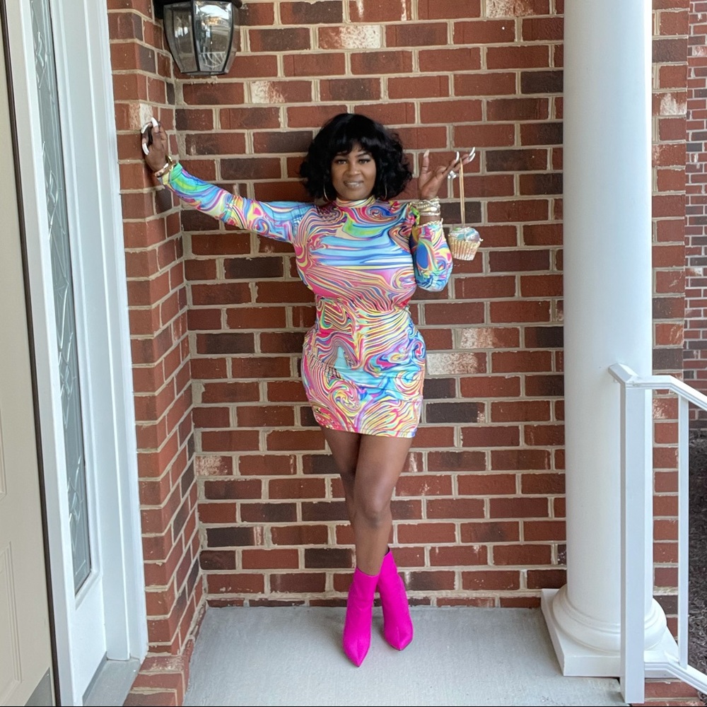 BADDIE! - Picture 4 of 5